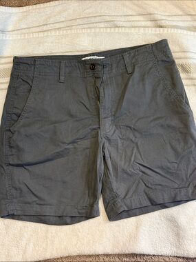 True Craft Men's Dark Gray Chino Shorts